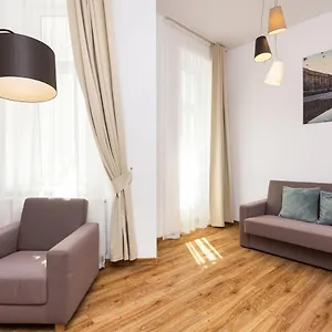 Old Town Bosacka Апартаменты