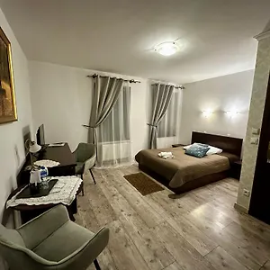 Dworek Złoty Róg I Restauracja Kraków